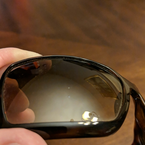 Gucci Sunglasses - Picture 7 of 8